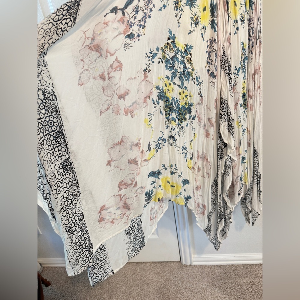 Free People Asymmetrical boho maxi Floral Skirt - White, Yellow, Blue Size S - Picture 4 of 11